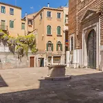 La Locandiera